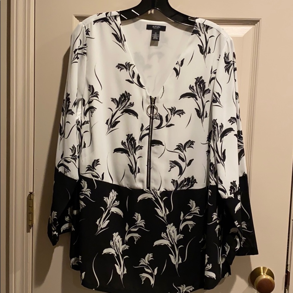 New without tags Alfani top